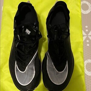 Nike ZoomX Vaporfly Next% Mens 8 womens 9.5 Black White Volt